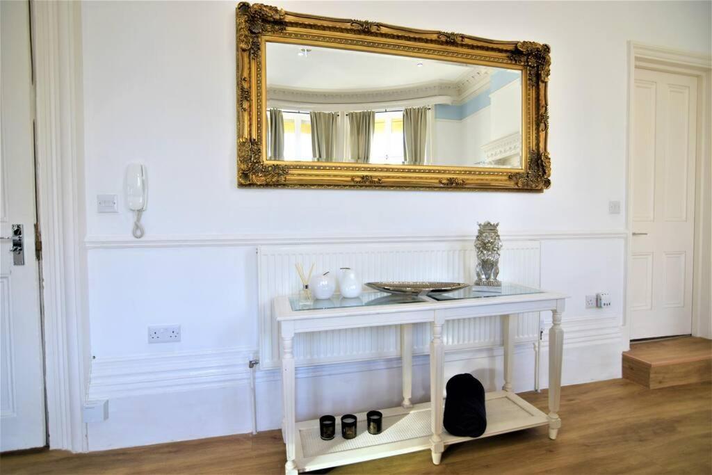 Flash Sales Offer - Any Week Day No Minimum Night Restrictions Central Hove 1 Bedroom Flat Bn38Bru02 Eksteriør bilde