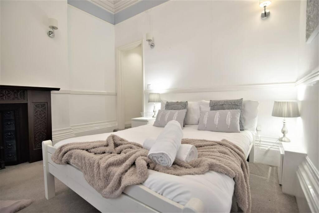 Flash Sales Offer - Any Week Day No Minimum Night Restrictions Central Hove 1 Bedroom Flat Bn38Bru02 Eksteriør bilde